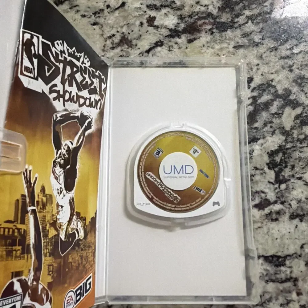 NBA Street Showdown (Sony PlayStation Portable PSP, 2005)